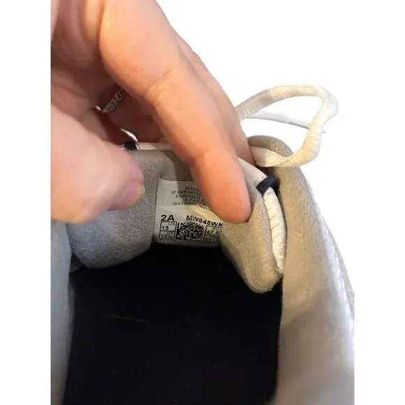 New Balance Men's 845 V1 Motion Control Walking Shoe Size 13 - Picture 8 of 9